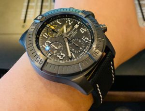 Titanium Case With Black DLC Coating Fake Breitling Avenger